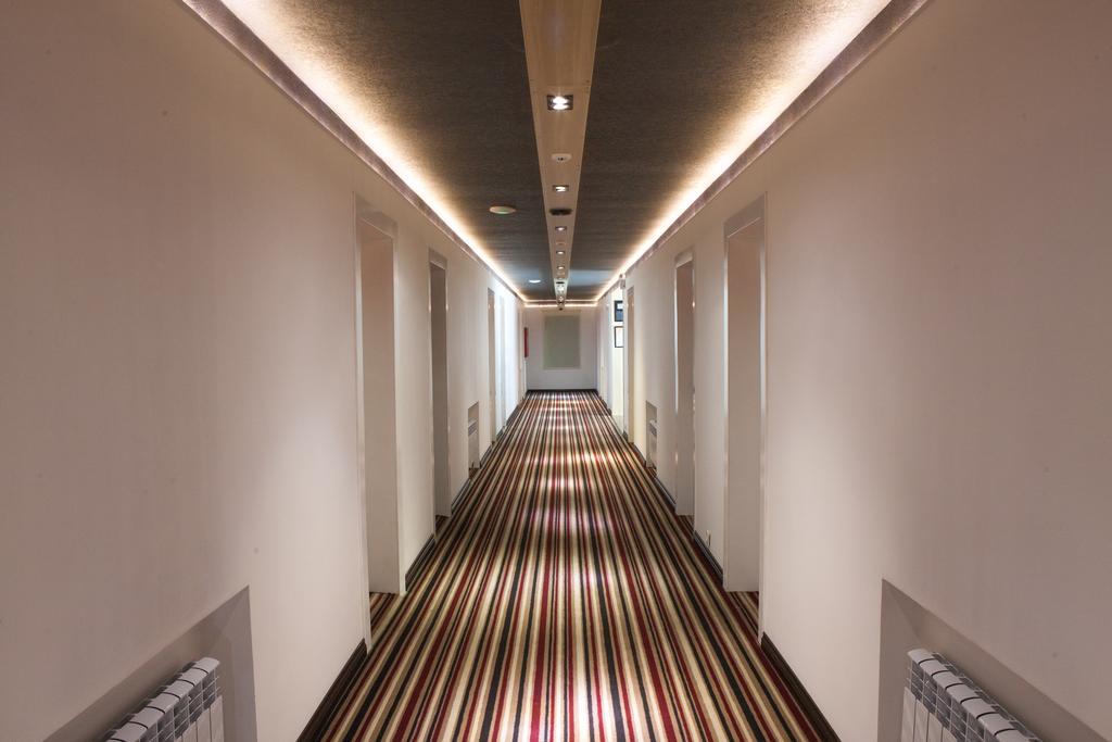 Futuro Hotel Bisjkek Eksteriør billede