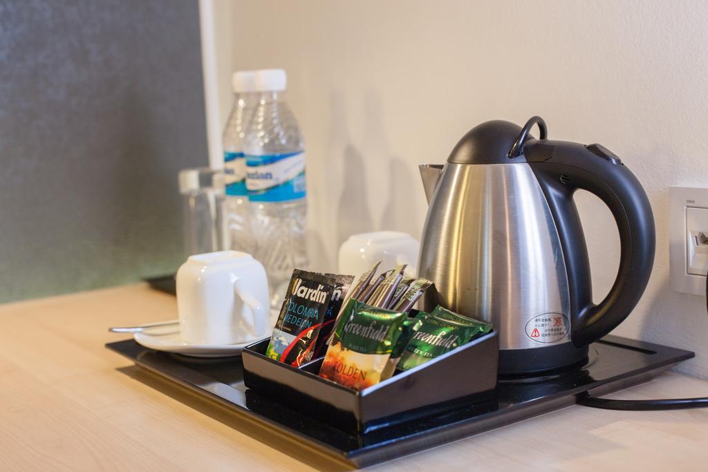 Futuro Hotel Bisjkek Værelse billede